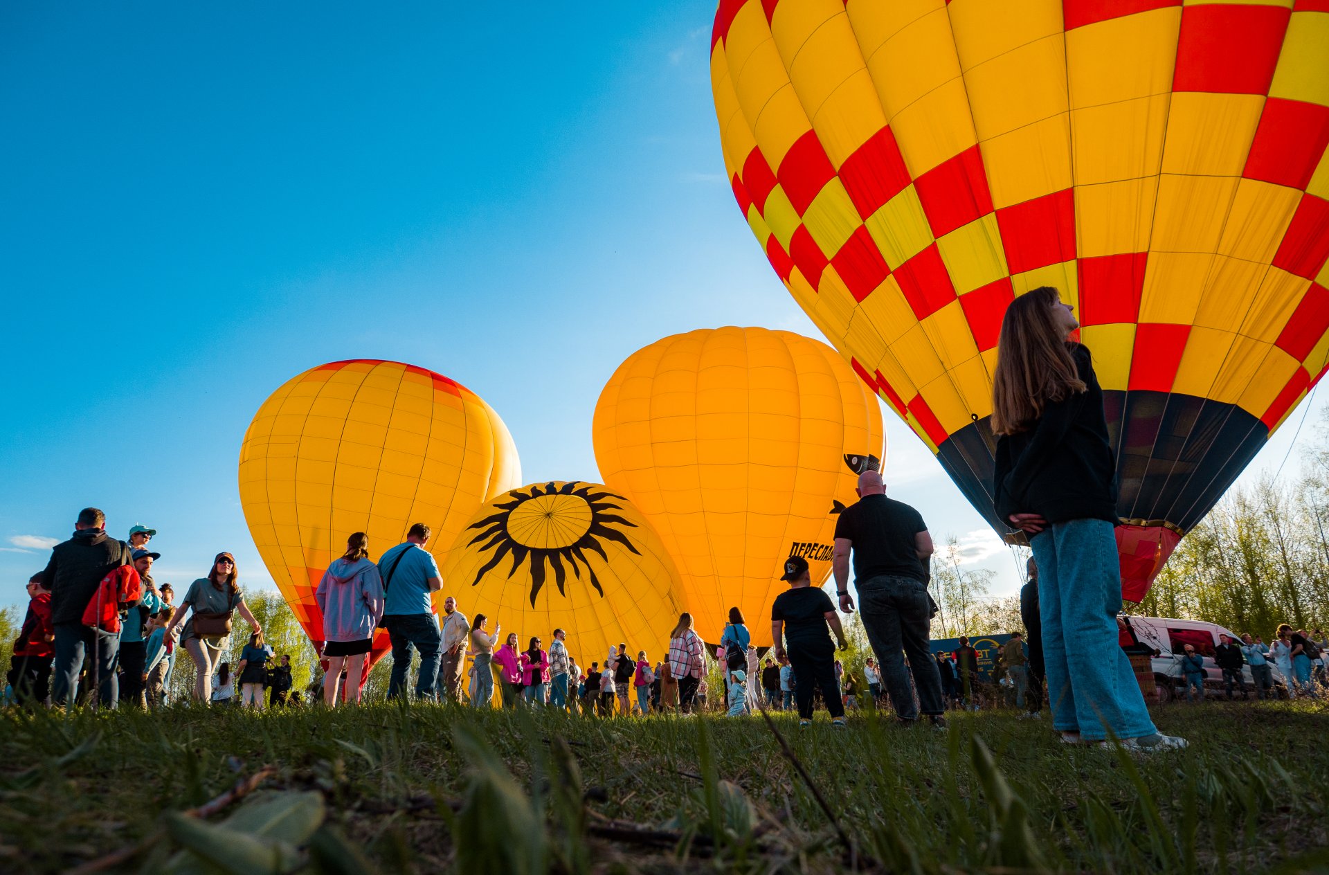The Festival annually gathers hundreds of aeronautics enthusiasts.