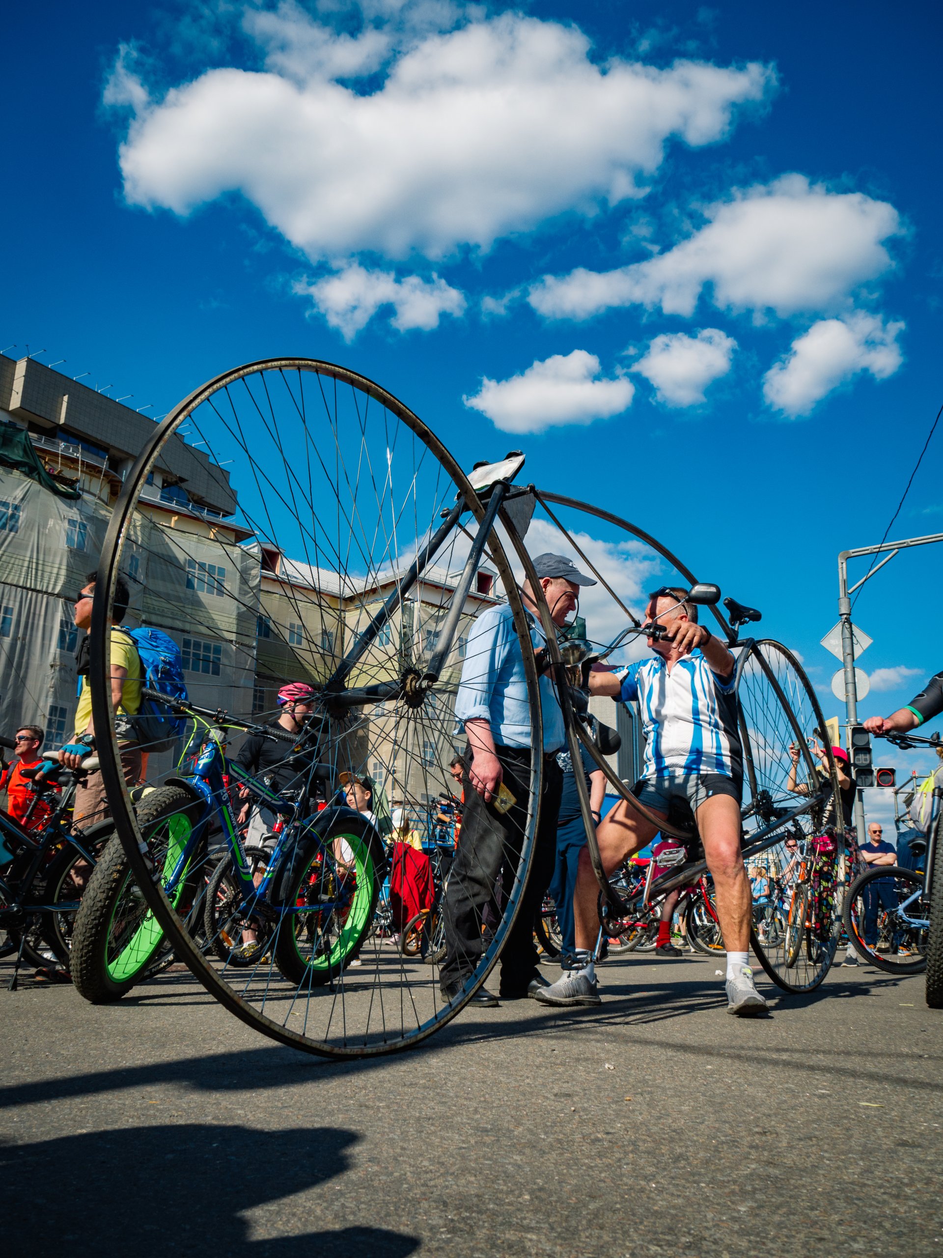 One of the most unusual bikes at the festival. The height of these wheels is about two meters.