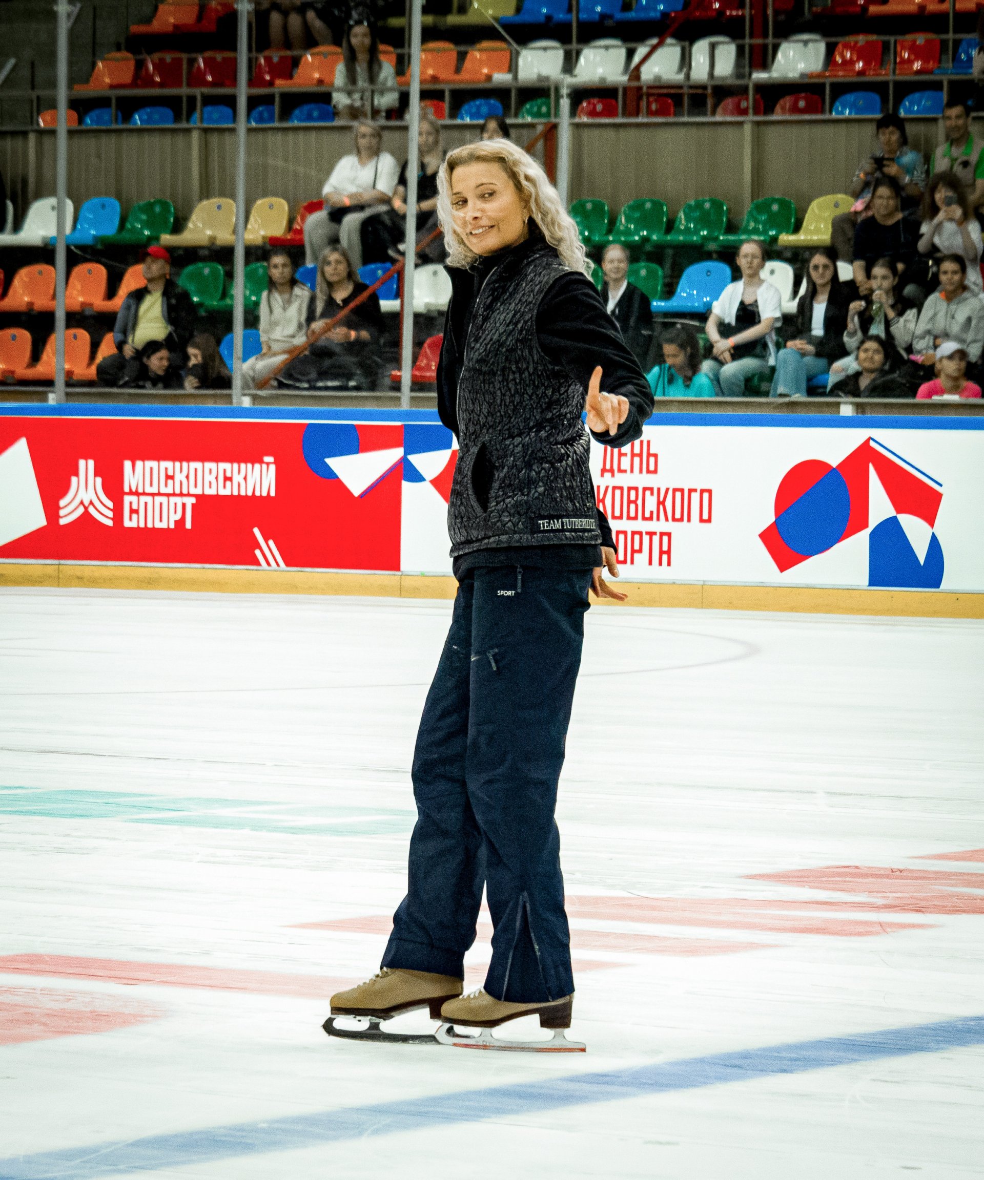 Eteri Tutberidze controls everything that happens around her on the ice.
