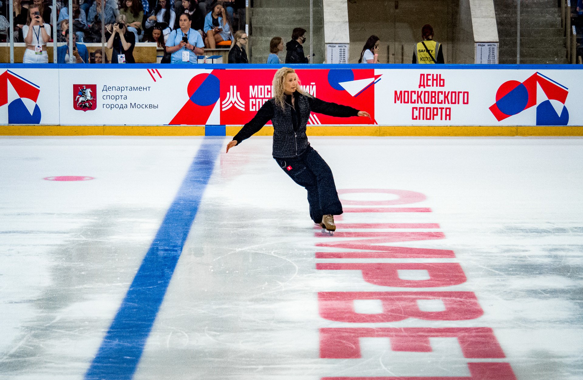 Eteri Tutberidze demonstrates some elements of skating.
