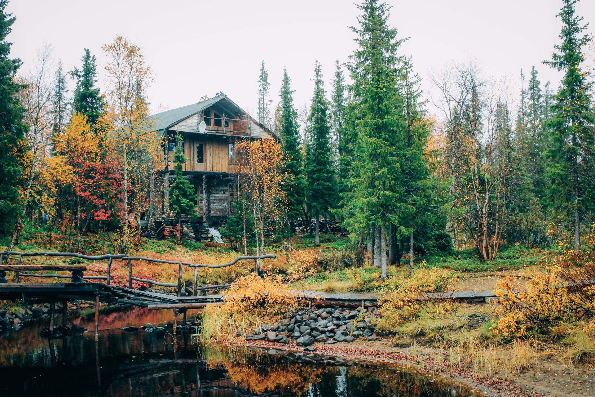 Hunting lodge in Lovozero Massif.