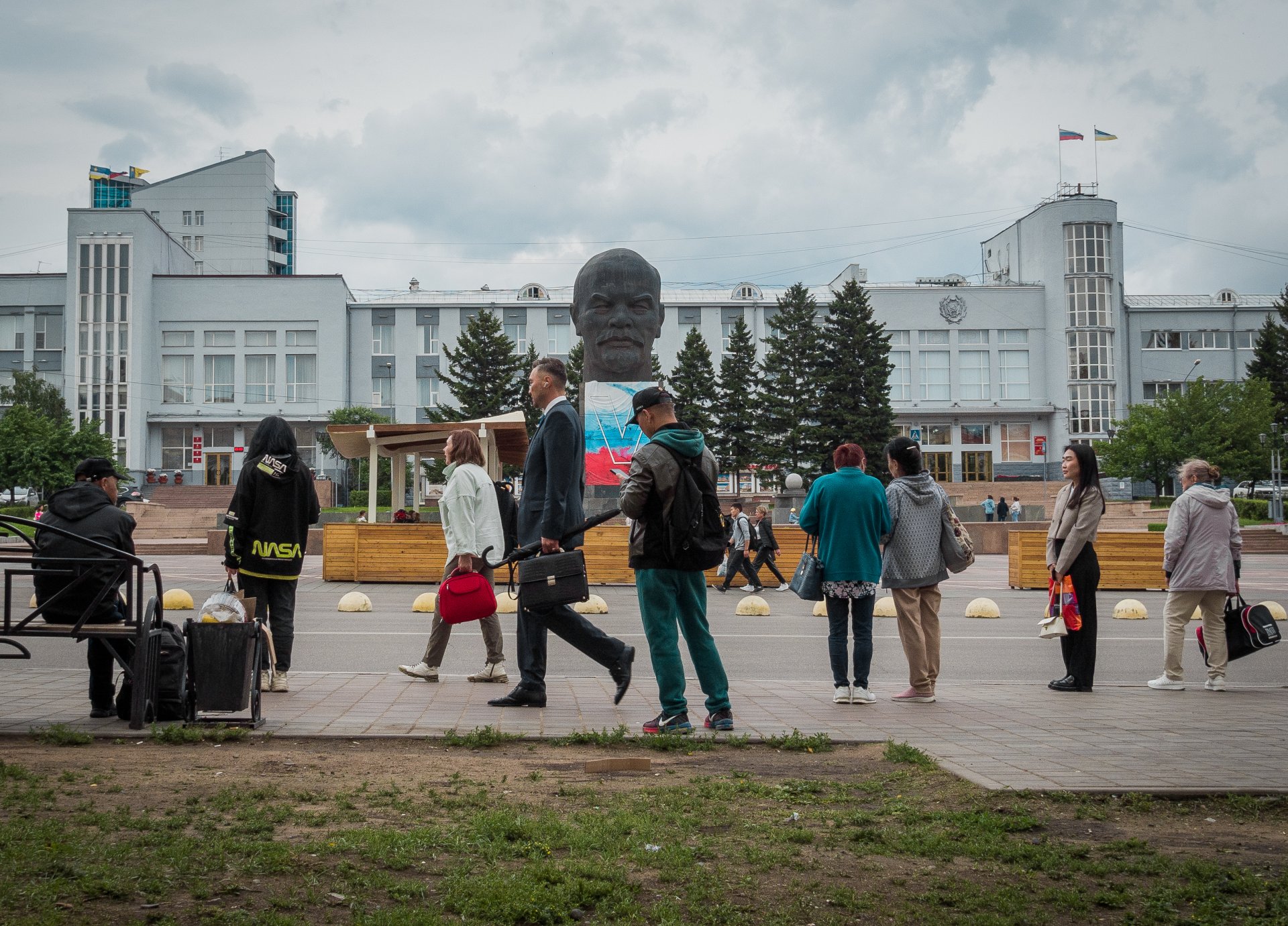 The largest head of Lenin in the world.