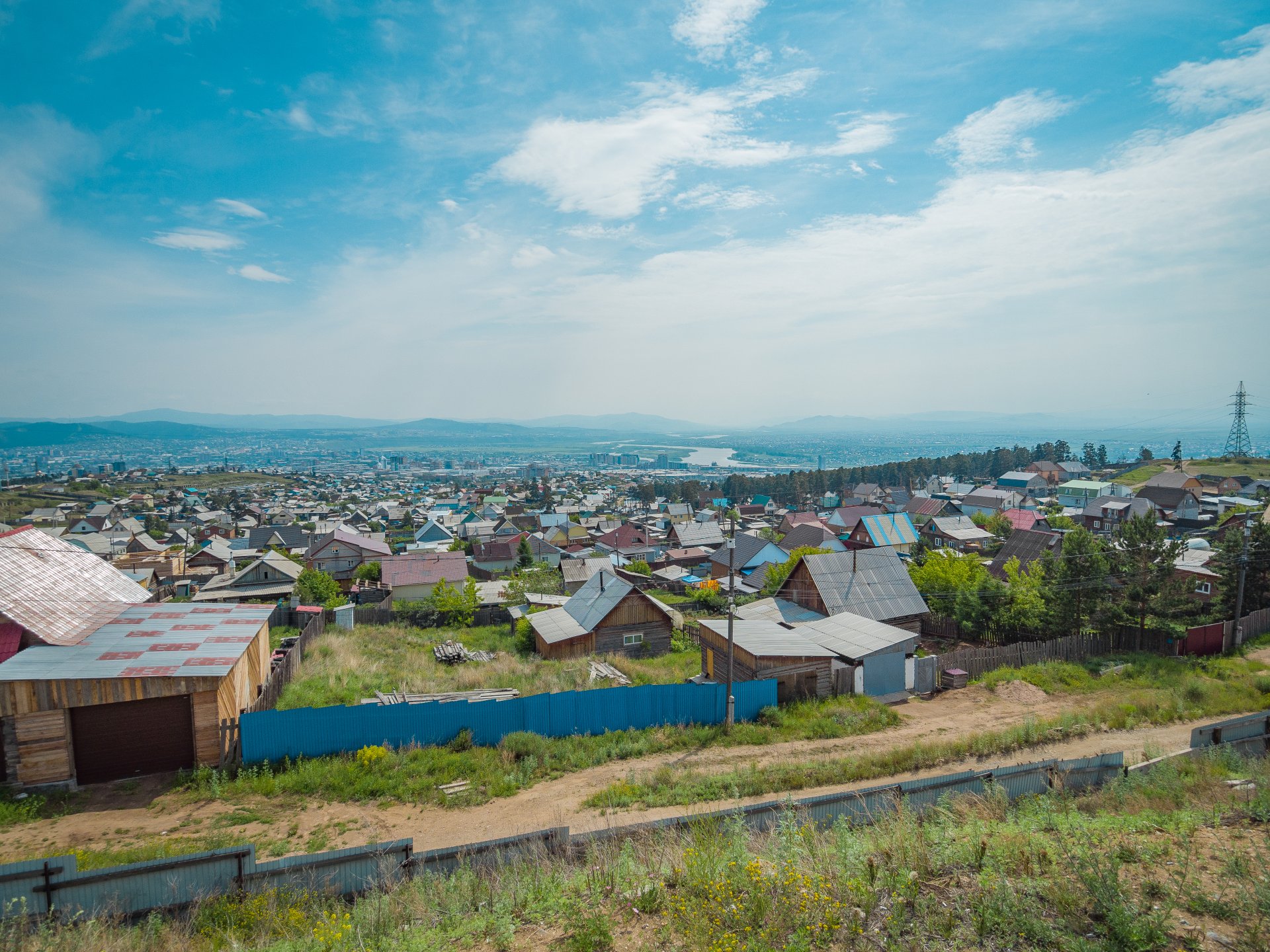 View of the city from the Rinpoche Bagsha datsan.