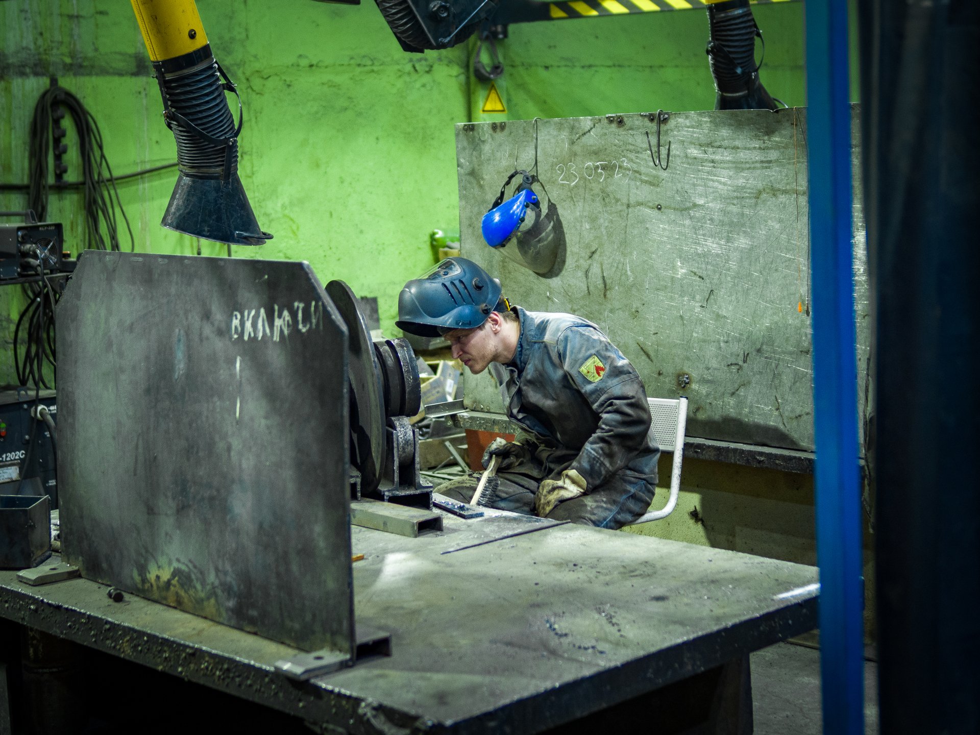 An employee of the Vorkuta Mechanical Plant.