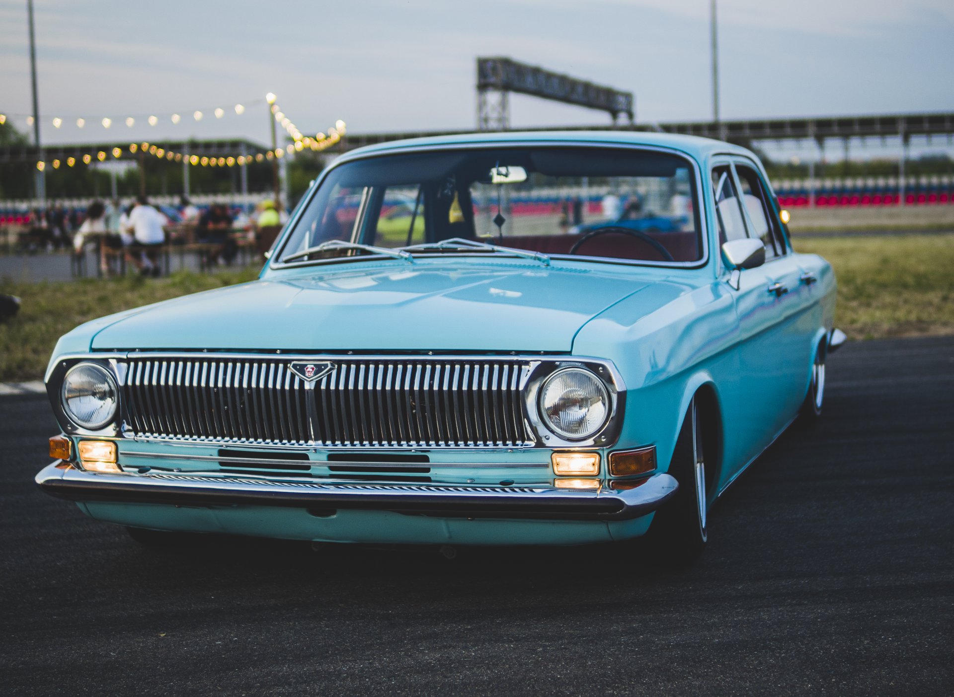 The legendary Soviet car GAZ-24 "Volga". One of the most striking projects at the festival. A combination of Soviet design and the main trends of car tuning.
