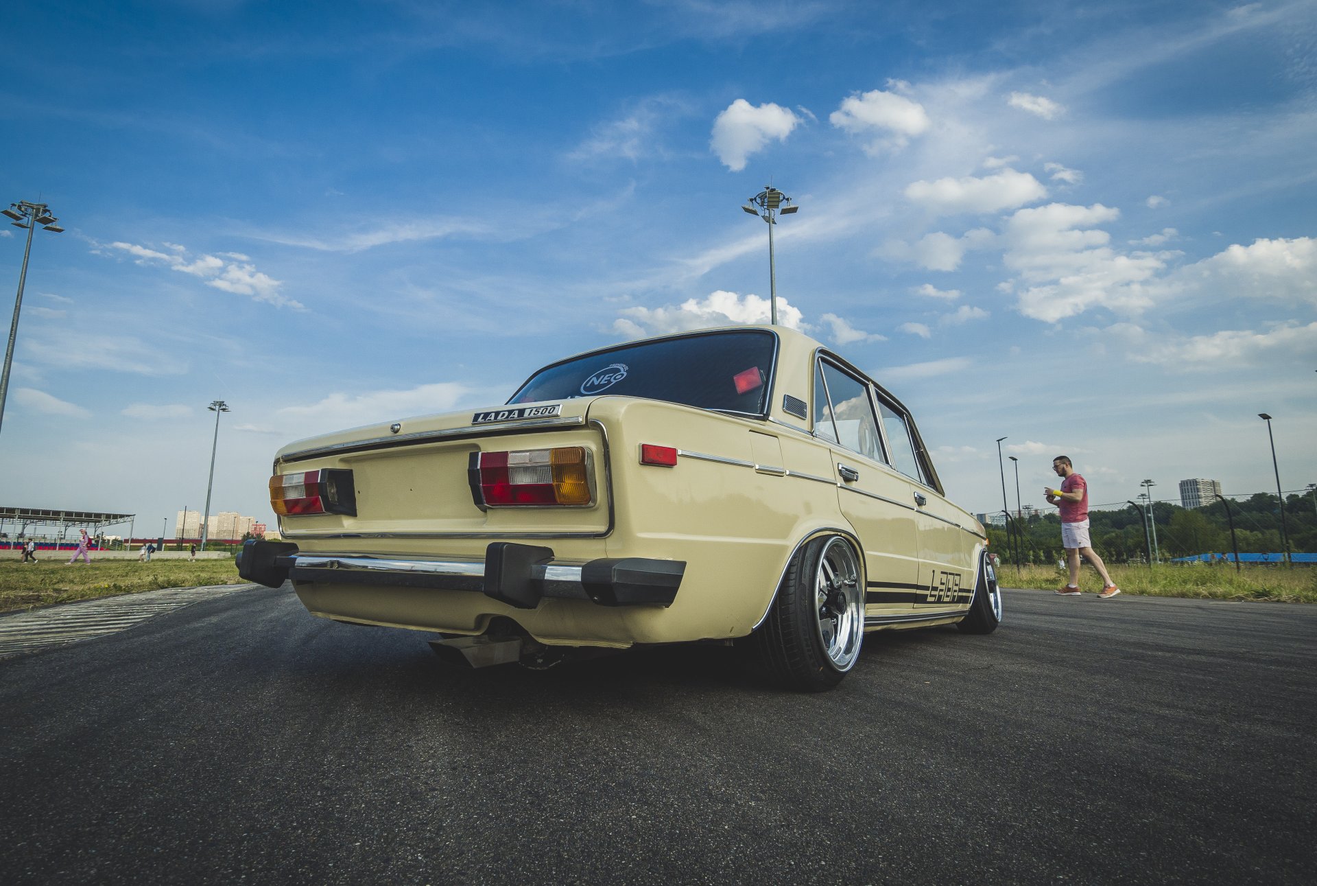 VAZ 2106 – Another classic Soviet car. Due to the low prices for auto parts, and the presence of rear-wheel drive in the car, it is very popular among young people who are just starting to independently develop in the culture of drifting and car tuning in general.