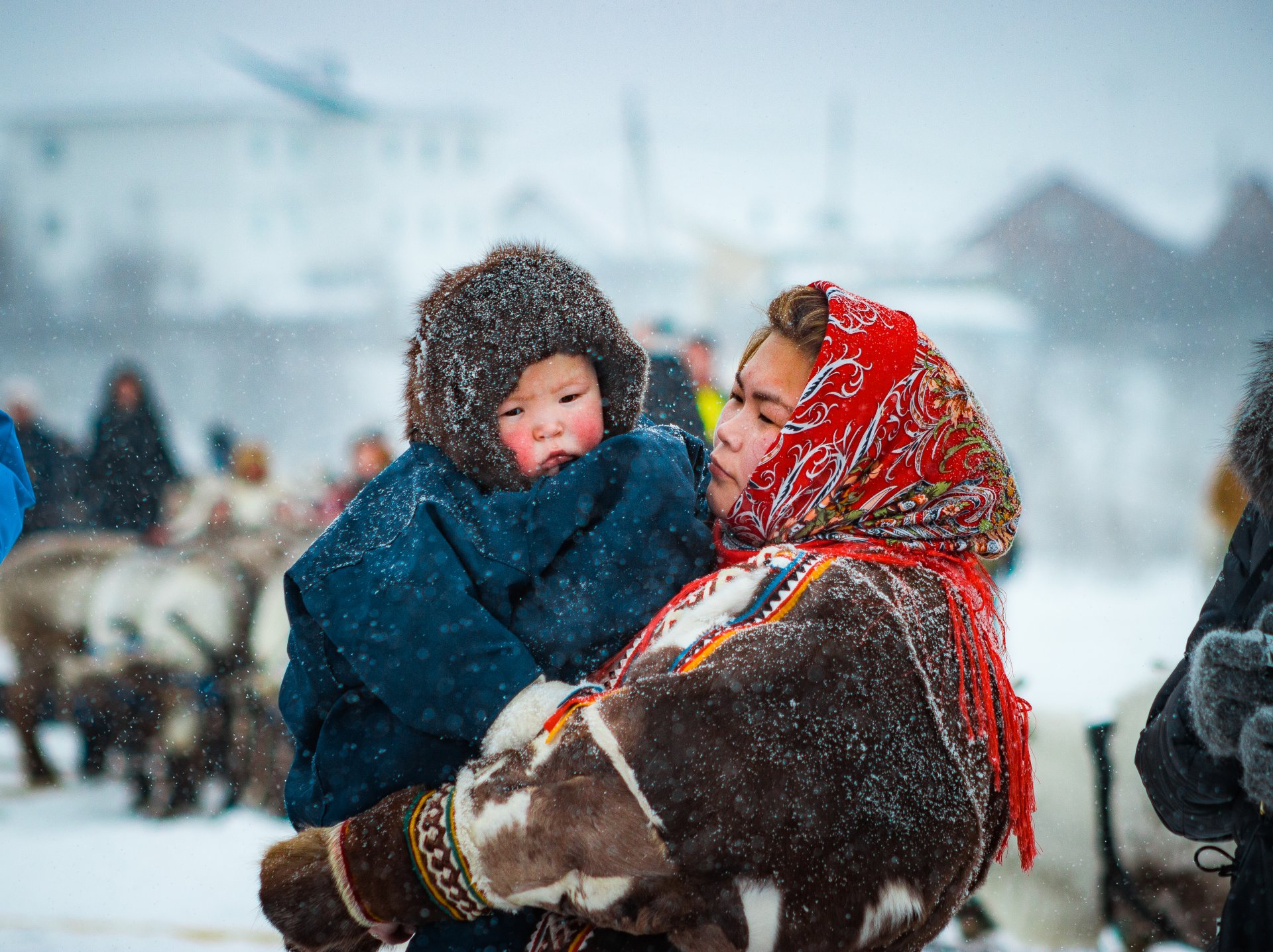 Reindeer herder’s children get used to the extremely low temperatures of the Far North from an early age.