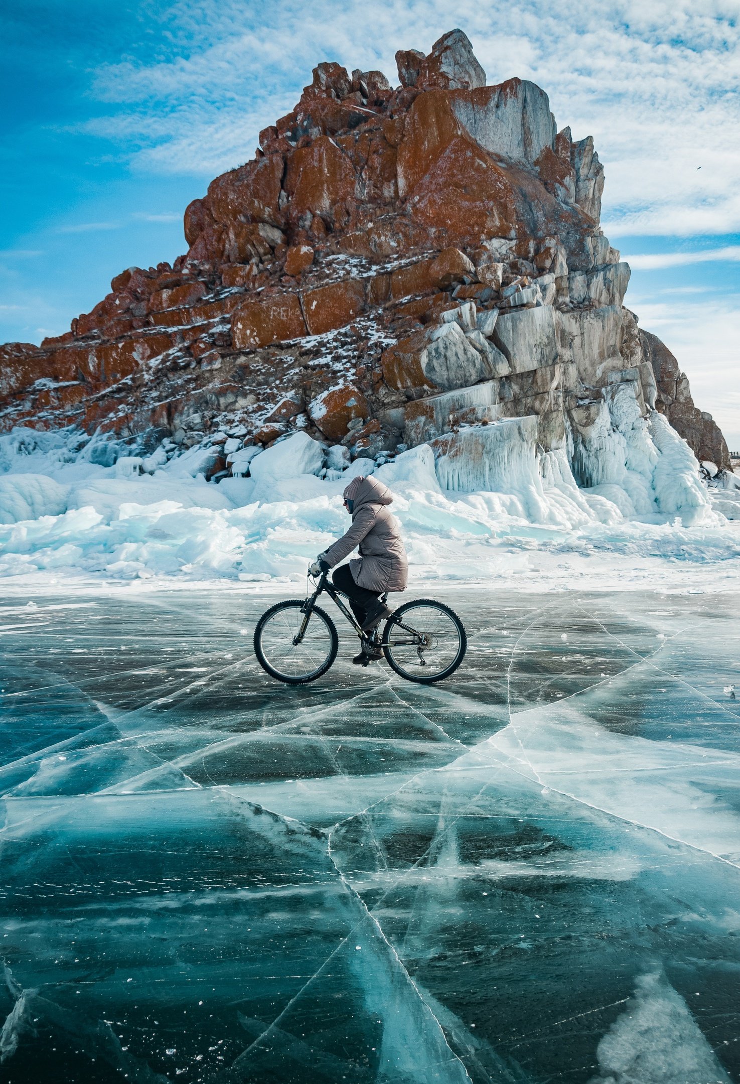 In the village of Khuzhir on Olkhon Island, one of the main tourist attractions is cycling on the ice of Lake Baikal. You can rent a bike here.